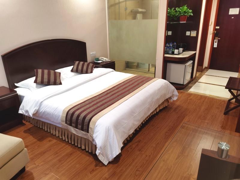 Greentree Alliance Suzhou Wuzhong North Zhongshan Road Jinmanting Hotel Bagian luar foto